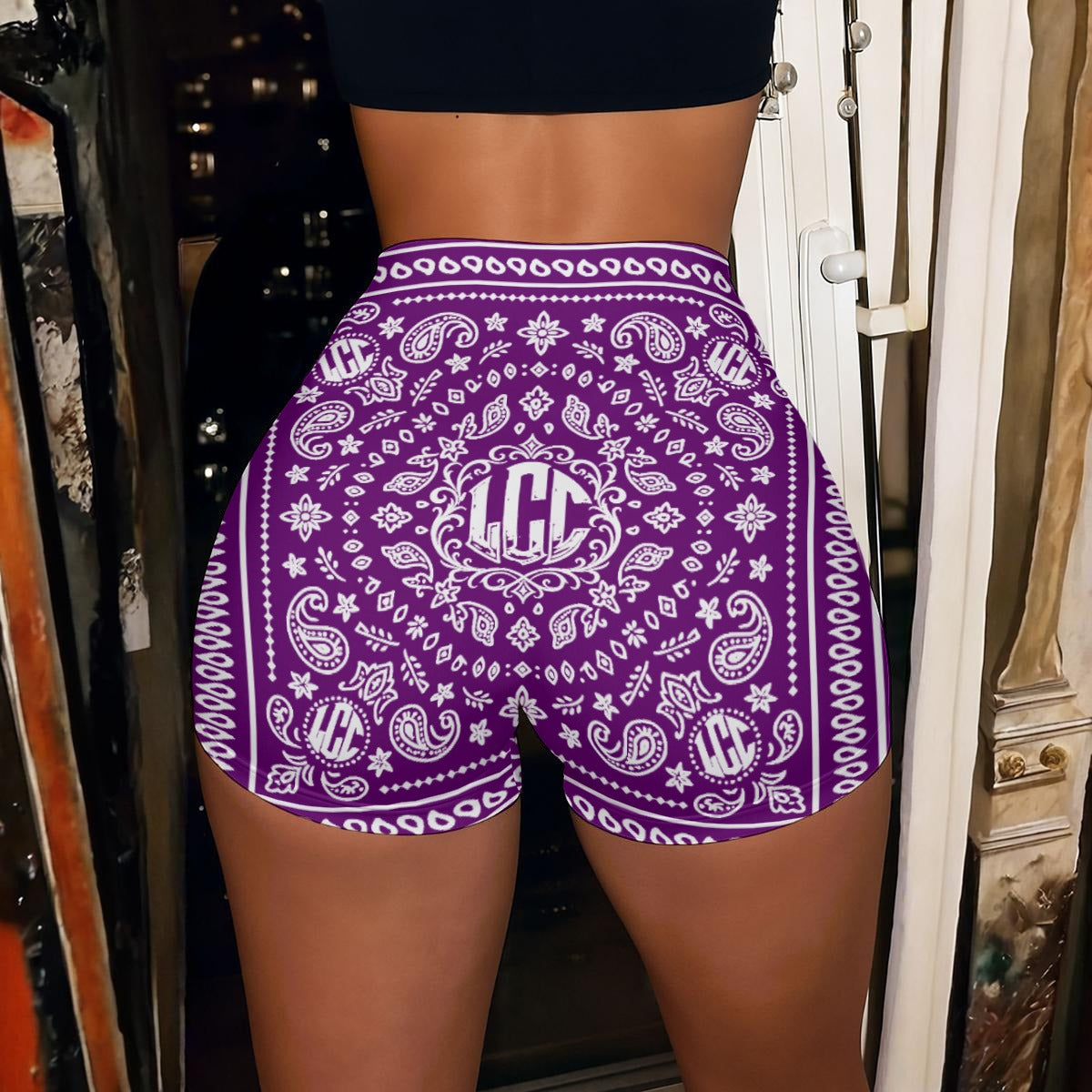 BANDANA WAVE GRAPES Women’s High-Stretch Shorts