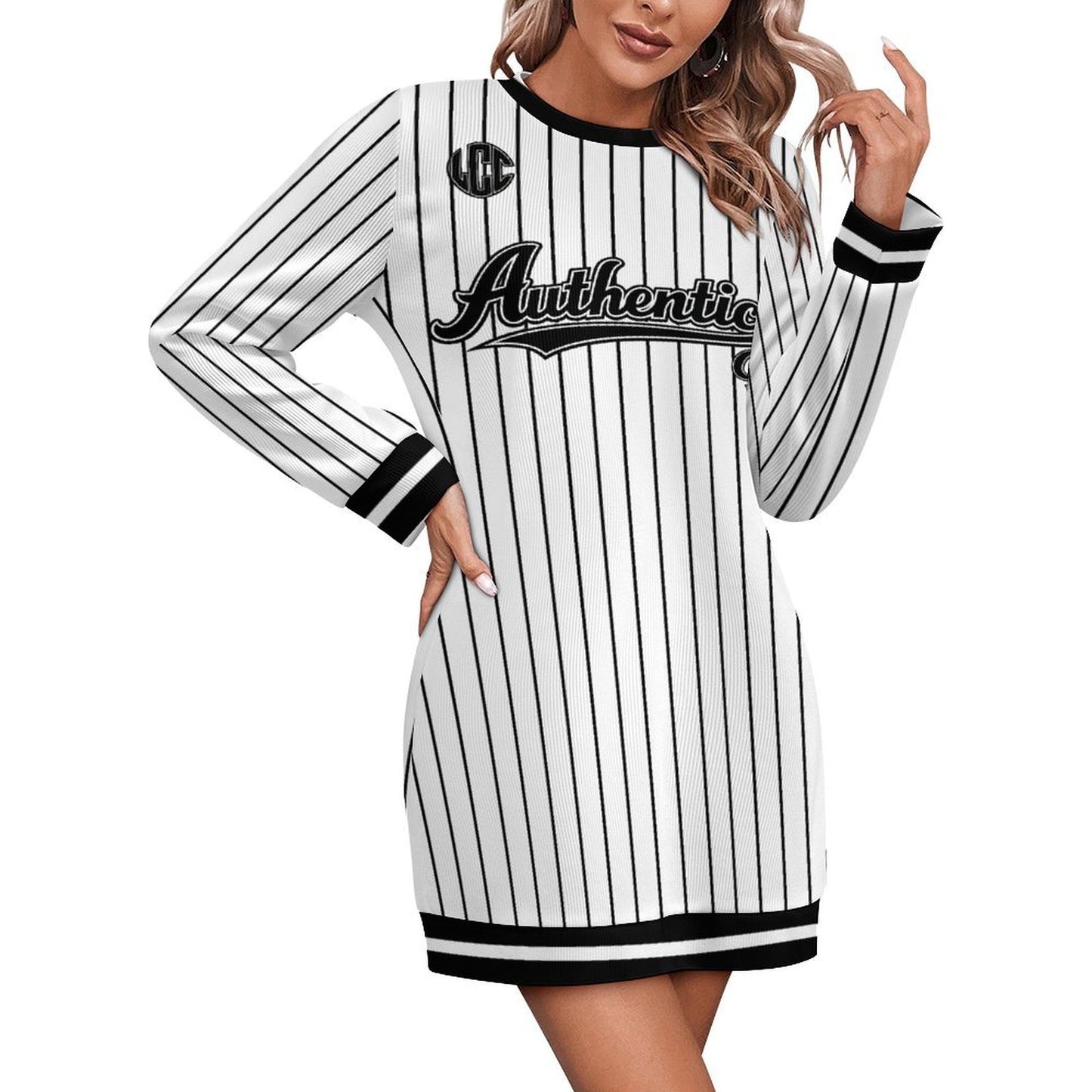 7673612-white