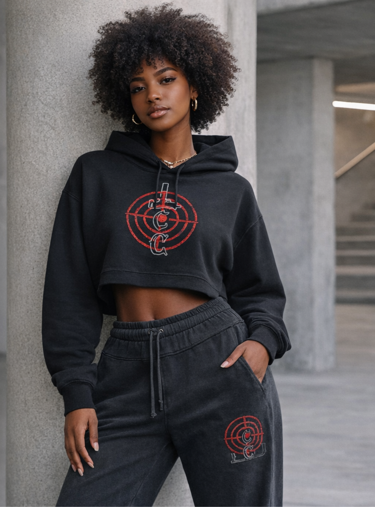 LCC TARGET  Essential Cropped Hoodie